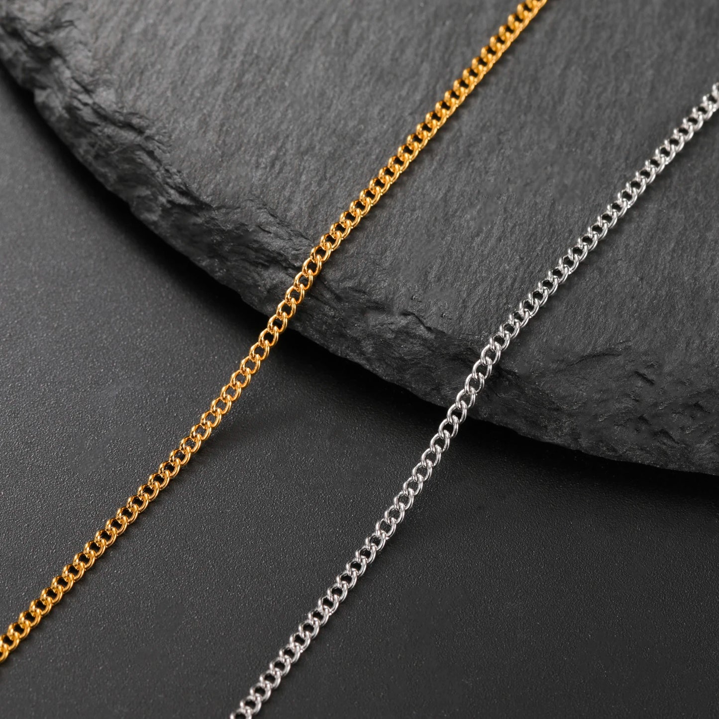 Collier Chaîne Fine Minimaliste